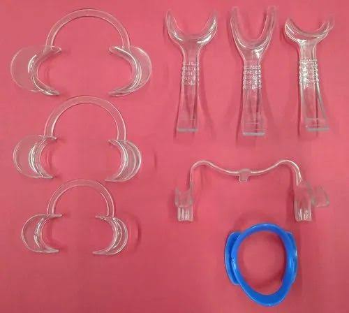 CHEEK RETRACTOR